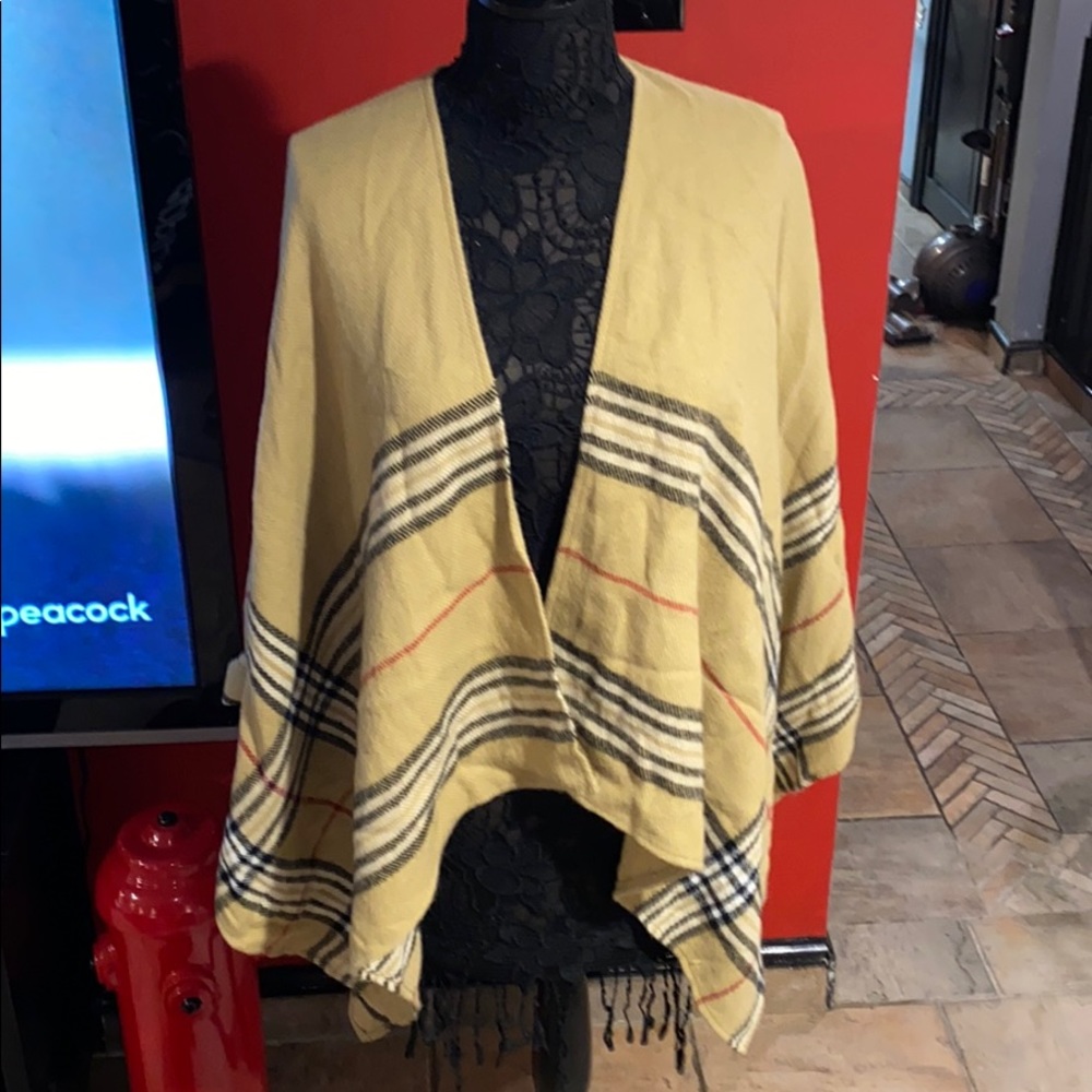 Winter Cape - image 1